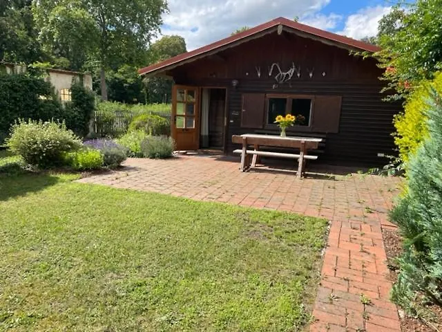 Schoenfelder Blockhaeuschen * Steinfeld (Saxony-Anhalt)